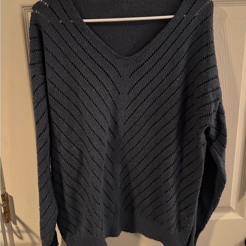 SHEIN Blue V-Neck Sweater with Diagonal Ribbed Design